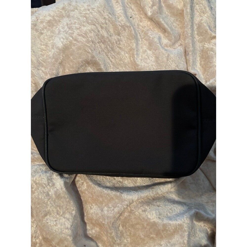 Armani men’s cosmetic pouch - Picture 5 of 6